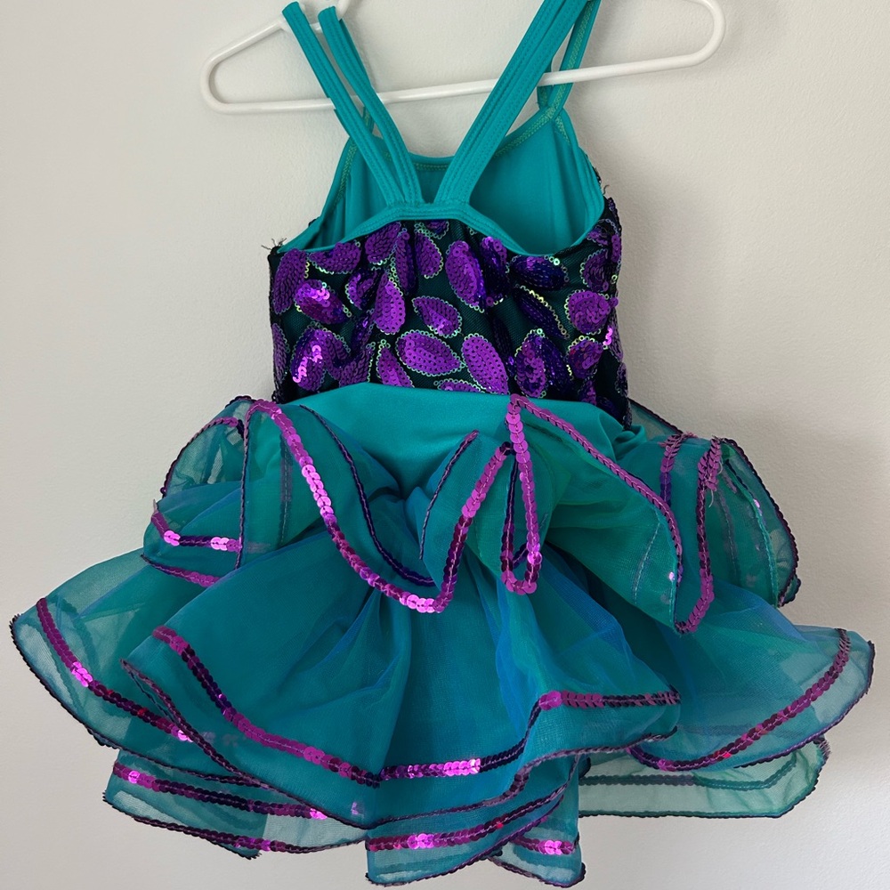 Revolution dance costume - Picture 3 of 8